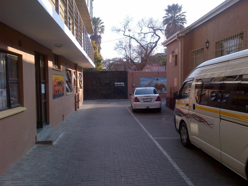 Chisam Guest Lodge Pty Ltd Joanesburgo Exterior foto